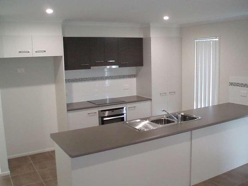 68 McLachlan Circuit, Willow Vale QLD 4209