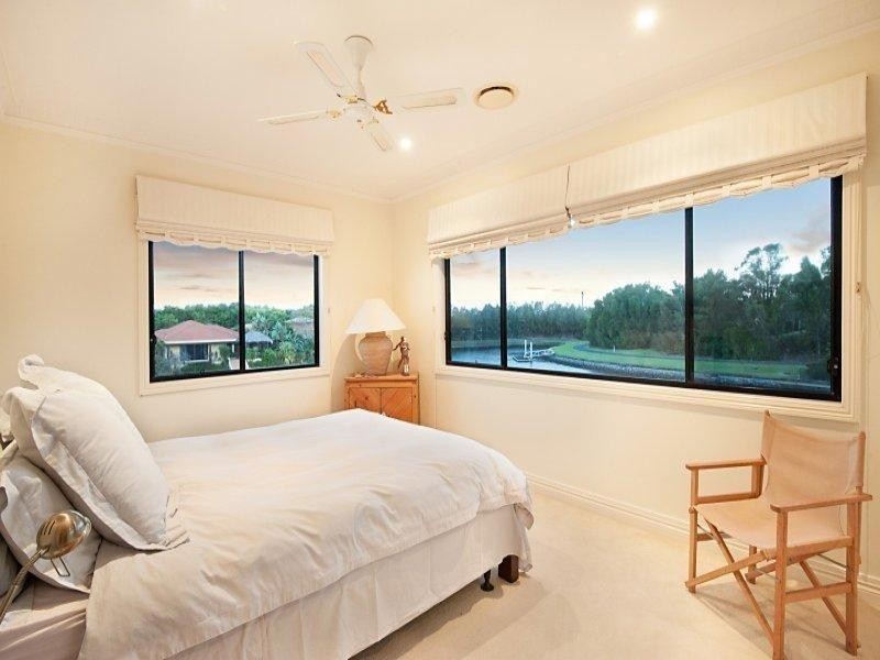 2120 Fernlea Close, Hope Island QLD 4212