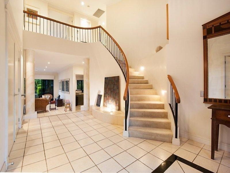 2120 Fernlea Close, Hope Island QLD 4212