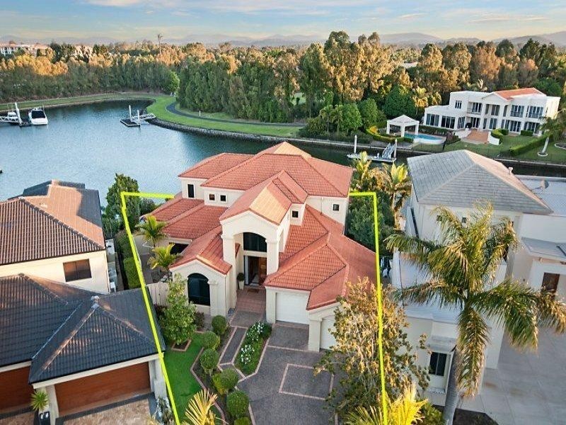 2120 Fernlea Close, Hope Island QLD 4212