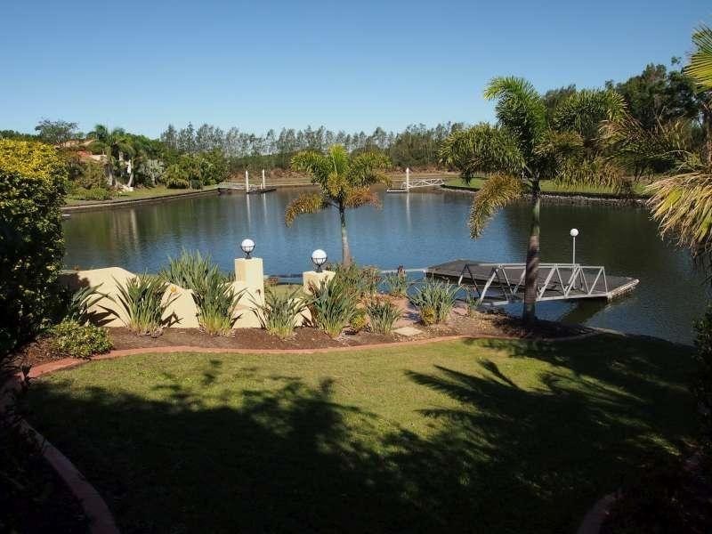 2120 Fernlea Close, Hope Island QLD 4212