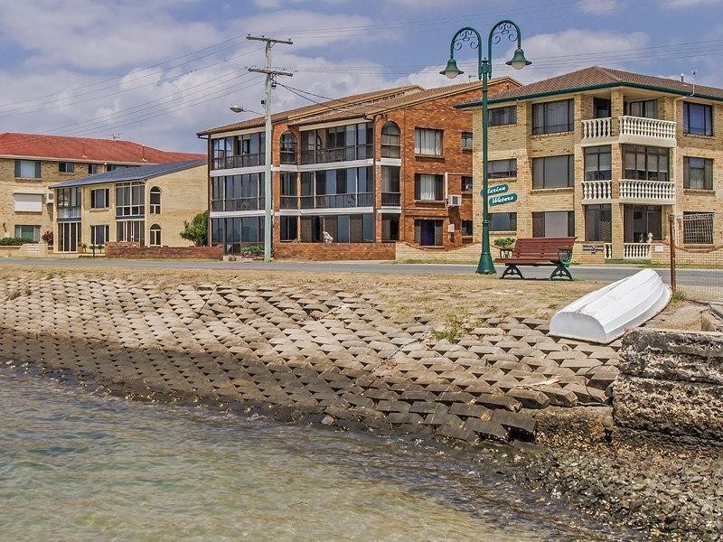 1/268 Marine Parade, Labrador QLD 4215