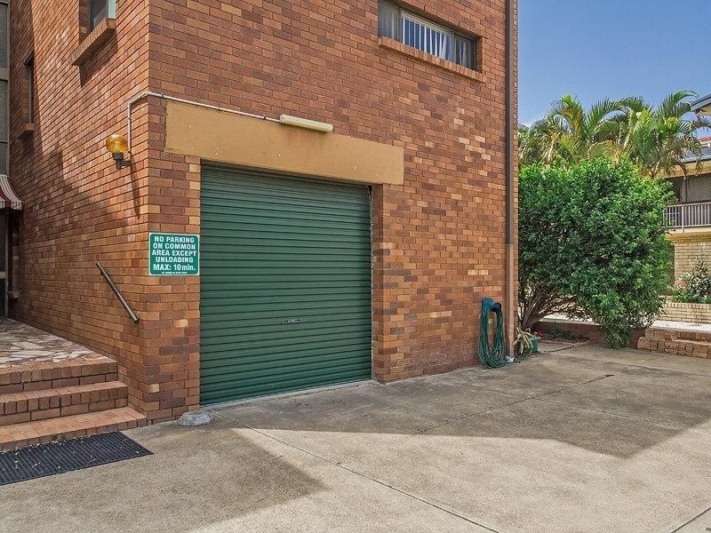 1/268 Marine Parade, Labrador QLD 4215