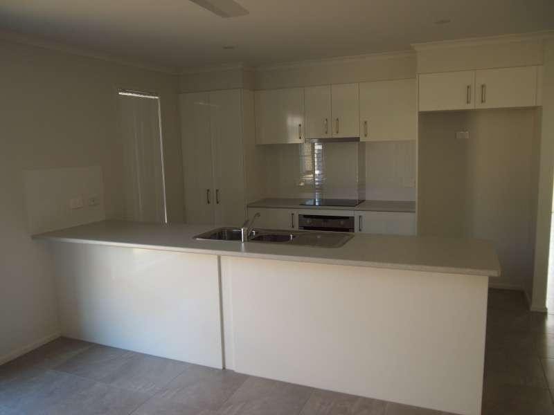 19 McLachlan Circuit, Willow Vale QLD 4209