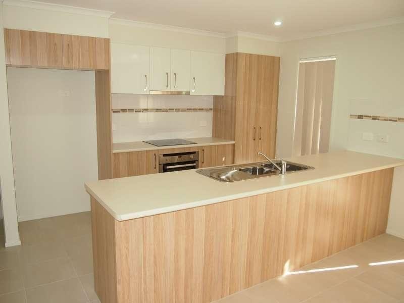 54 Bella Boulevard, Willow Vale QLD 4209