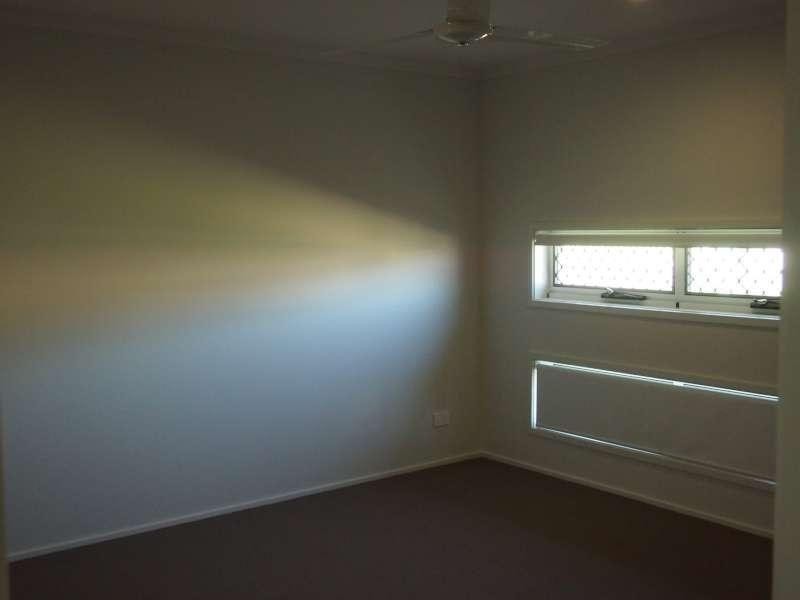 24 McLachlan Circuit, Willow Vale QLD 4209