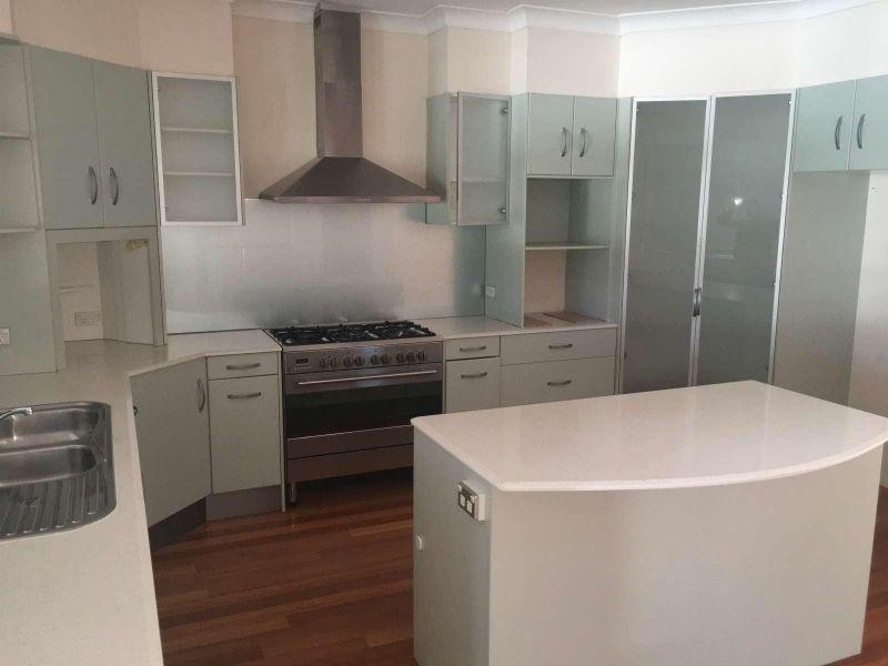 4 Peachester Close, Ormeau QLD 4208