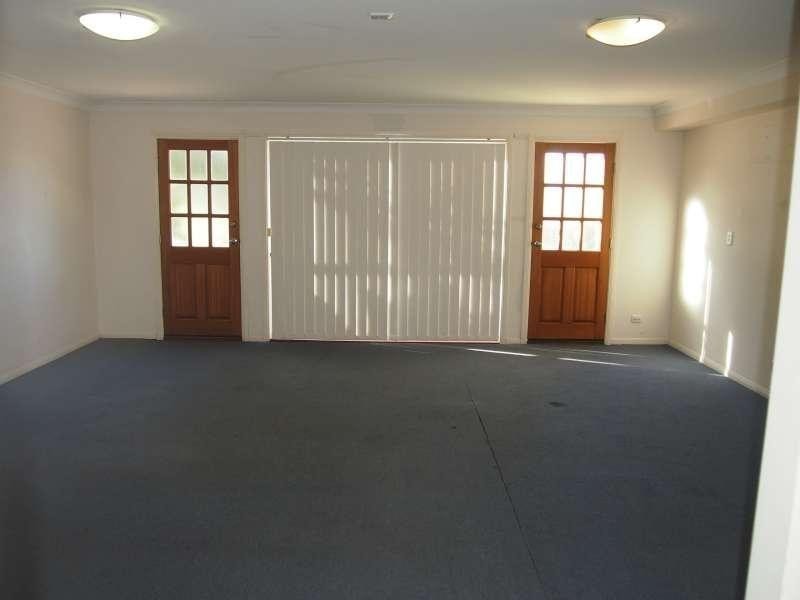 4 Peachester Close, Ormeau QLD 4208