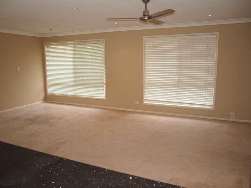 87 Chisholm Road, Carrara QLD 4211