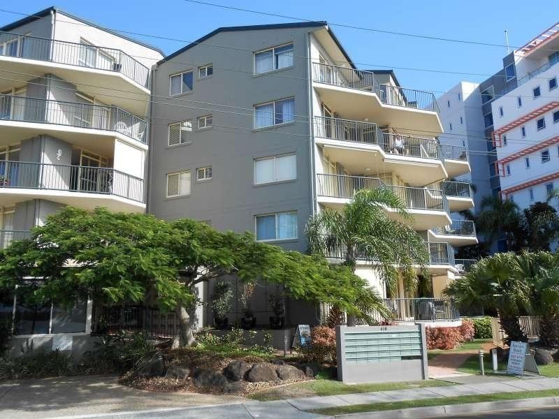 2/418 Marine Parade, Biggera Waters QLD 4216