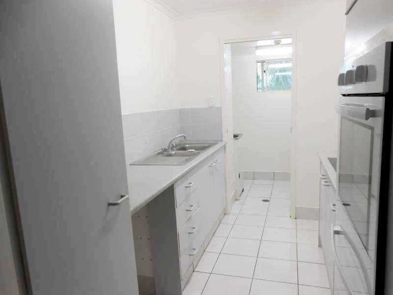 2/418 Marine Parade, Biggera Waters QLD 4216