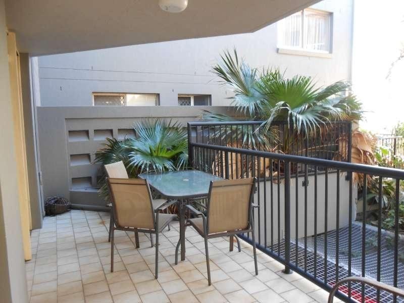 2/418 Marine Parade, Biggera Waters QLD 4216