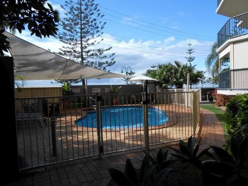 2/418 Marine Parade, Biggera Waters QLD 4216