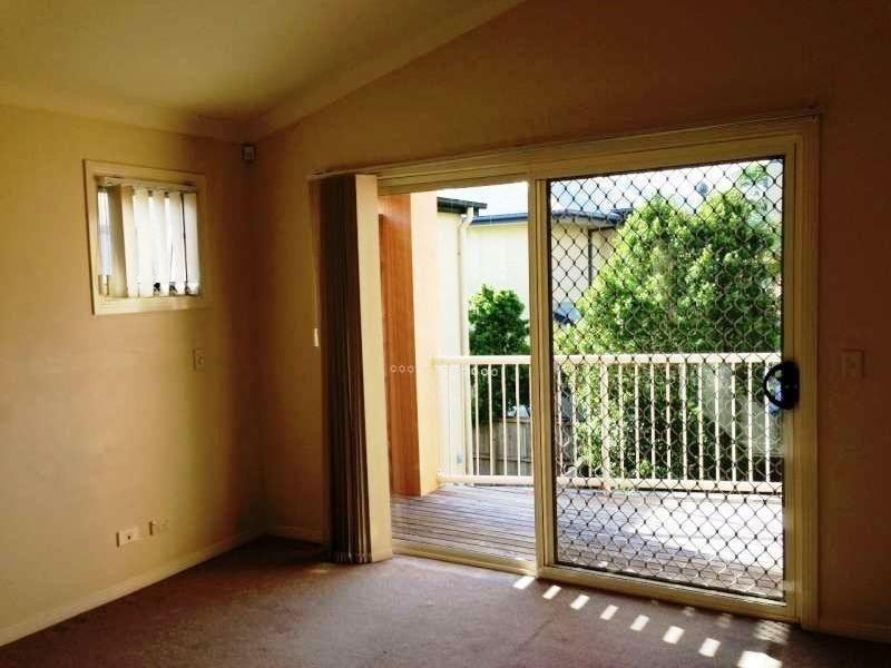 2/17 Ninth Avenue, Palm Beach QLD 4221