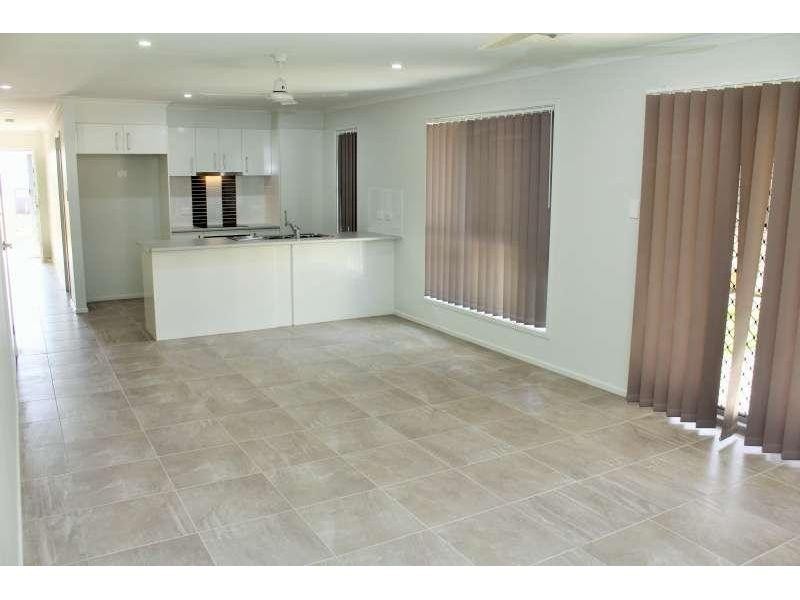 16 Waterhouse Drive, Willow Vale QLD 4209