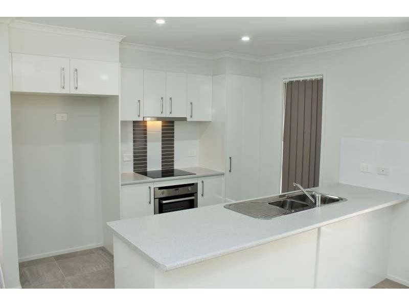 16 Waterhouse Drive, Willow Vale QLD 4209