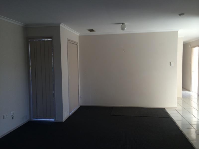 101 River Oak Drive, Helensvale QLD 4212