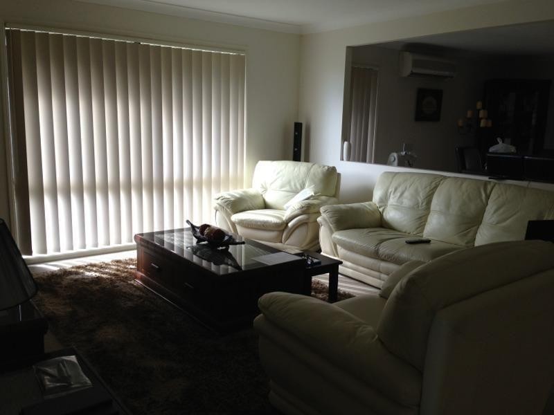 16 Willunga Street, Pacific Pines QLD 4211