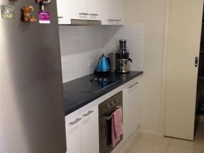 16 Willunga Street, Pacific Pines QLD 4211