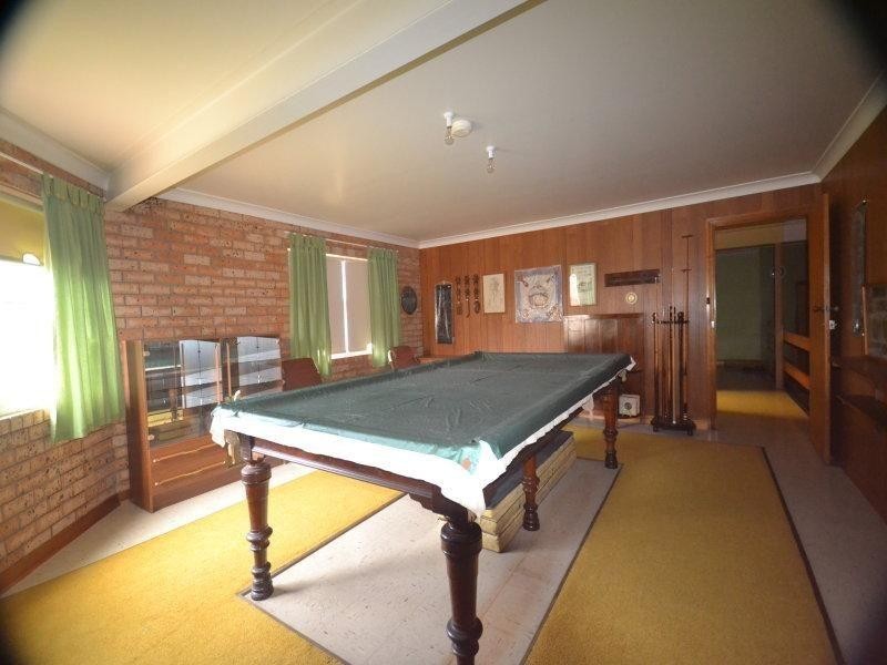 12 Waratah Avenue, Biggera Waters QLD 4216