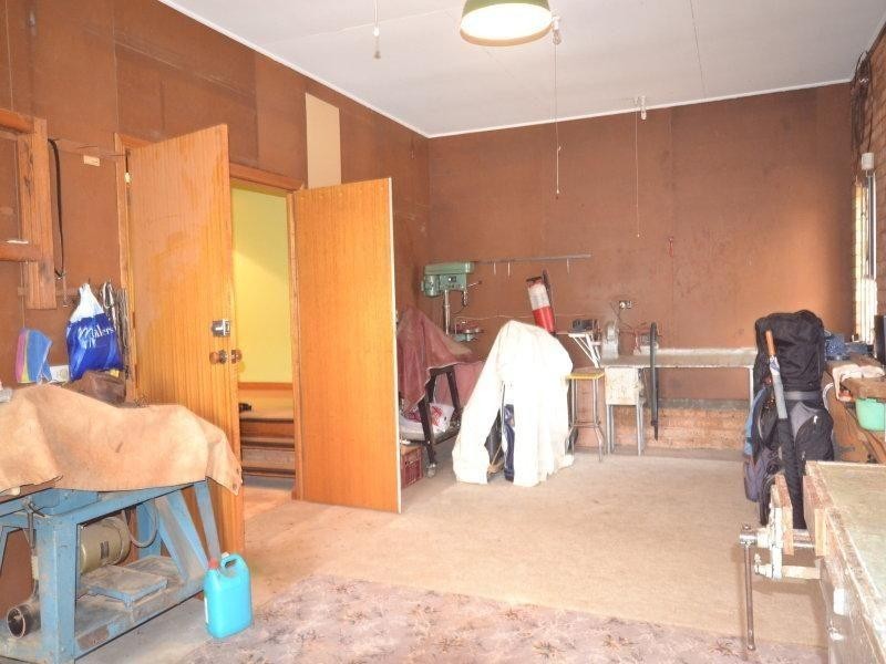 12 Waratah Avenue, Biggera Waters QLD 4216