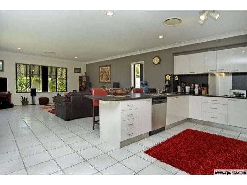 7 Grande Terrace, Helensvale QLD 4212