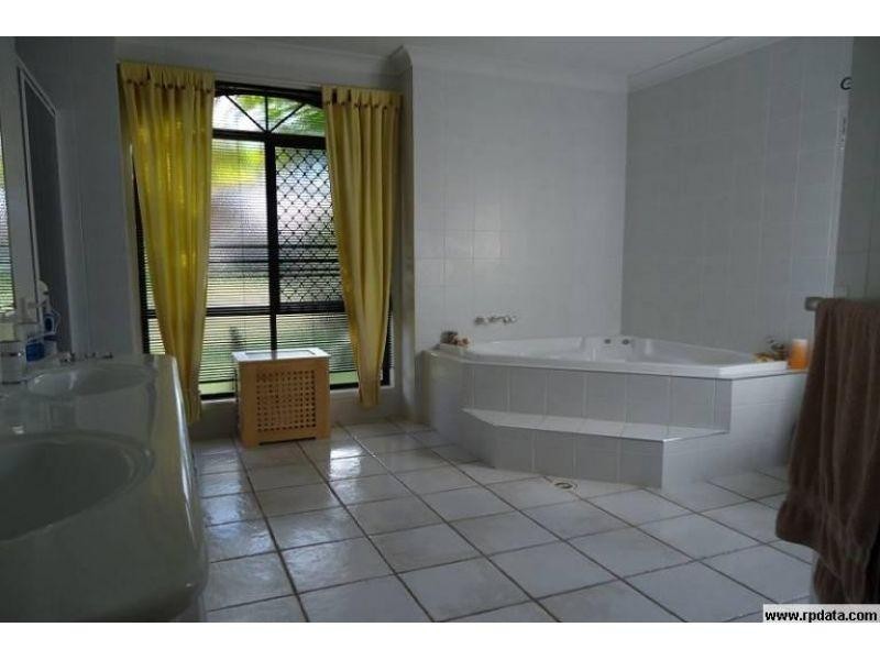 7 Grande Terrace, Helensvale QLD 4212