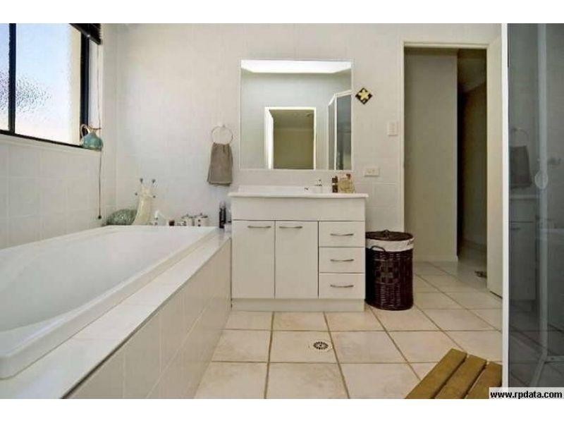 7 Grande Terrace, Helensvale QLD 4212