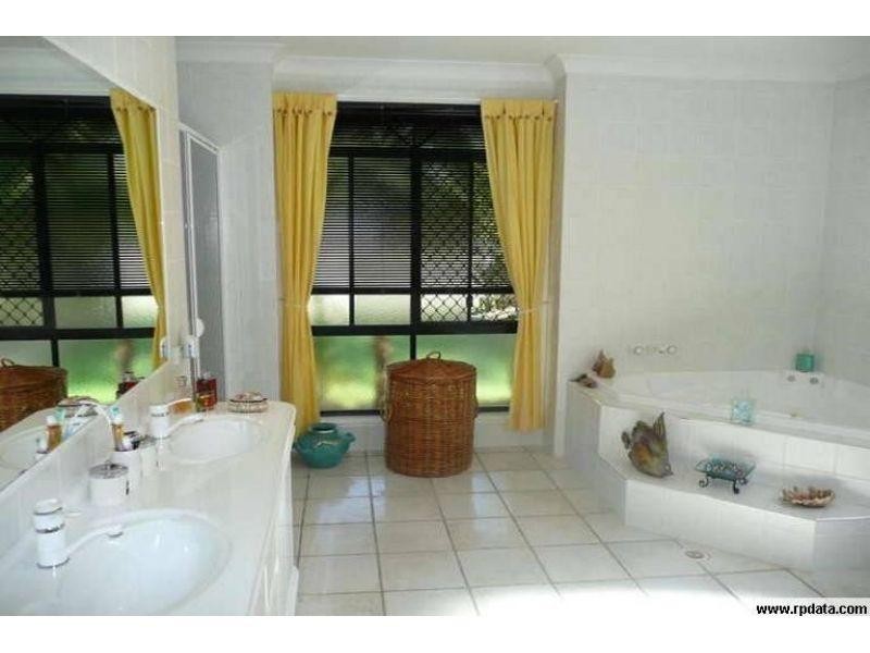 7 Grande Terrace, Helensvale QLD 4212