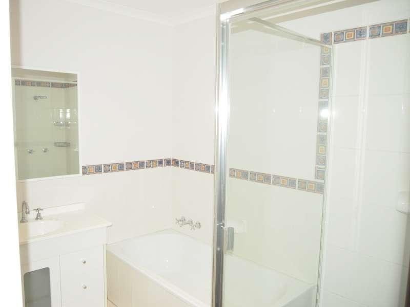 2/43 Muir Street, Labrador QLD 4215