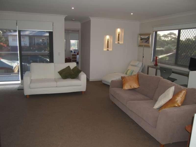 2/43 Muir Street, Labrador QLD 4215