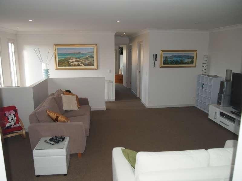 2/43 Muir Street, Labrador QLD 4215