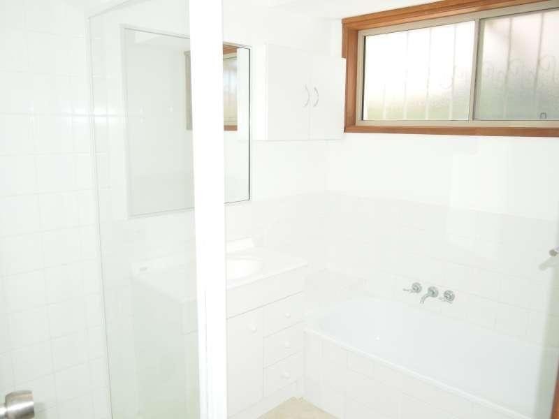 1/3 Ruth Anne Close, Labrador QLD 4215