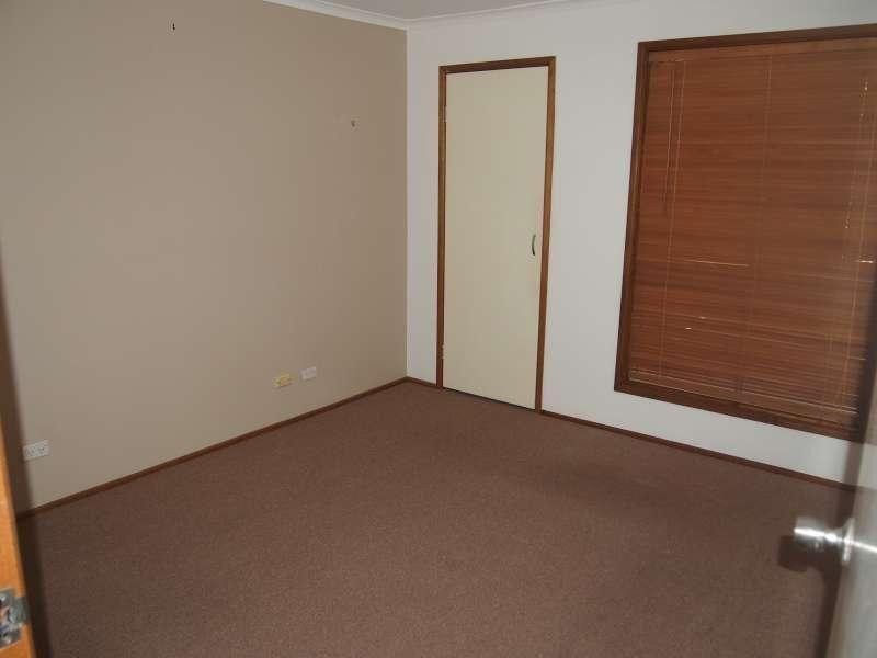 1/3 Ruth Anne Close, Labrador QLD 4215