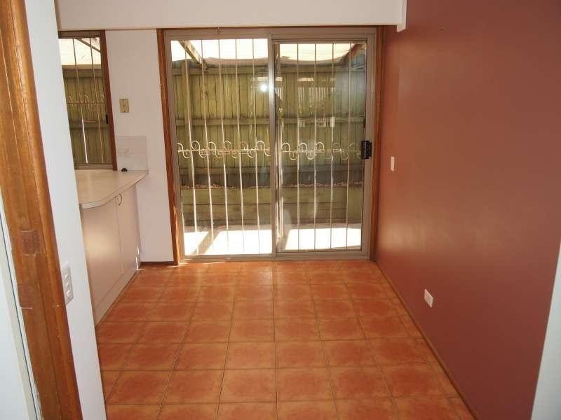 1/3 Ruth Anne Close, Labrador QLD 4215