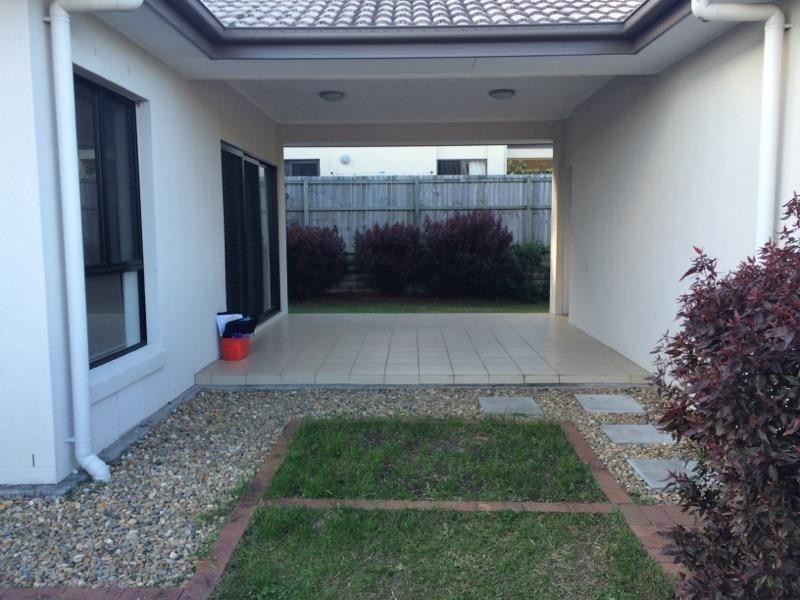28 Corymbia Way, Molendinar QLD 4214