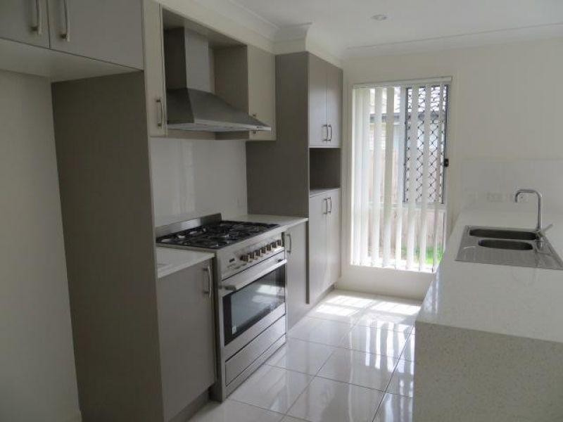 1 McLachlan Circuit, Willow Vale QLD 4209