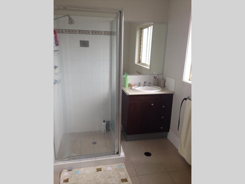 10 Bedivere Drive, Ormeau QLD 4208