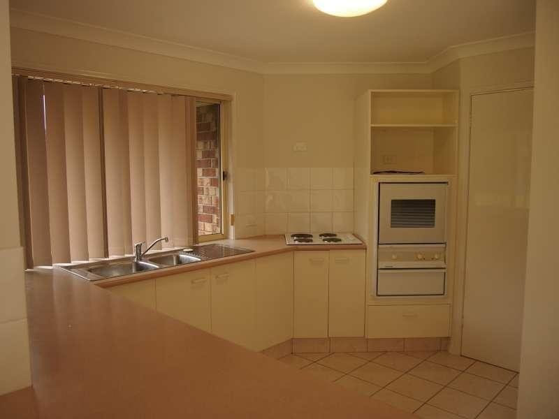 66 Henry Cotton Drive, Parkwood QLD 4214