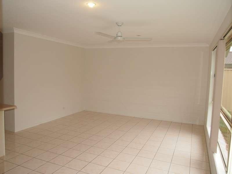 66 Henry Cotton Drive, Parkwood QLD 4214