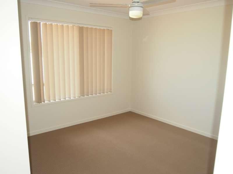 8 Oscar Close, Ormeau QLD 4208