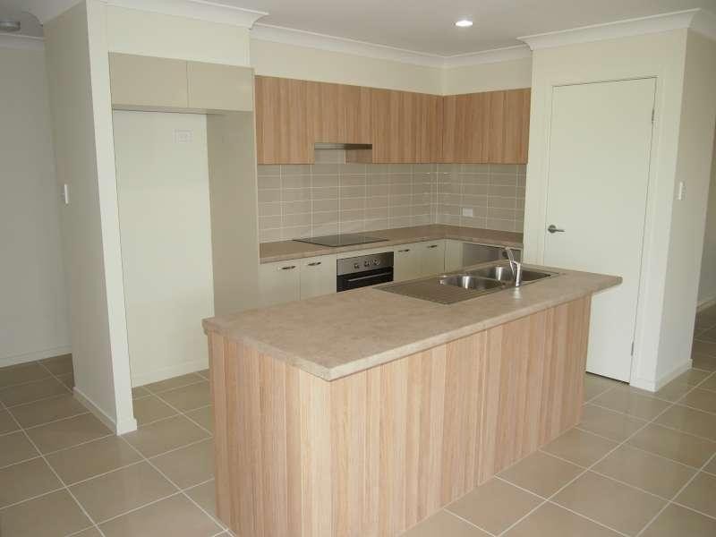 8 Oscar Close, Ormeau QLD 4208