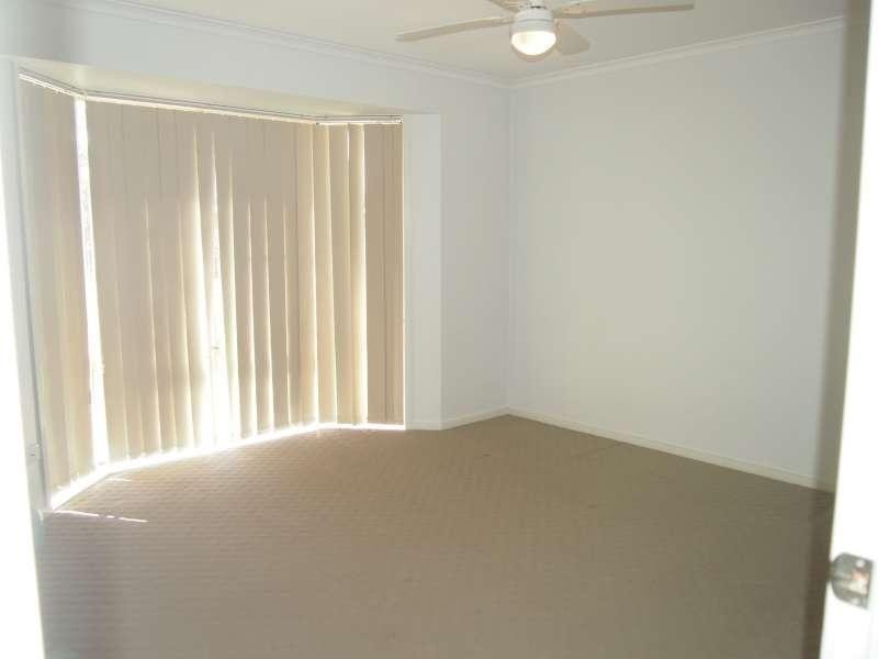10 Range Court, Arundel QLD 4214