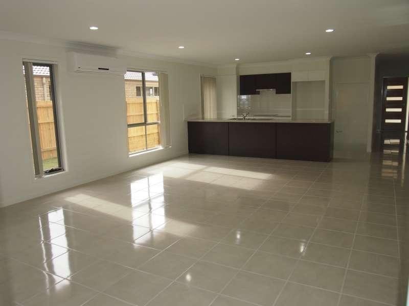 13 Moonlight Lane, Coomera QLD 4209