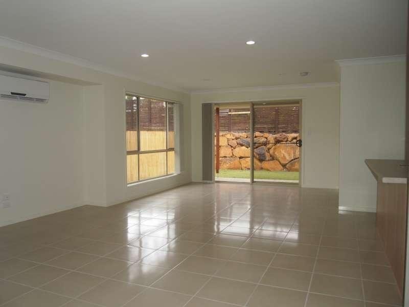 11 Moonlight Lane, Coomera QLD 4209