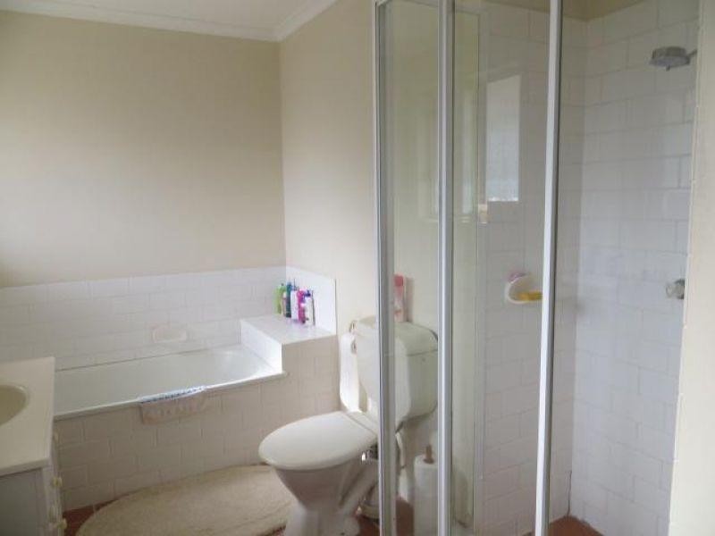 1/139 Eugaree Street, Southport QLD 4215