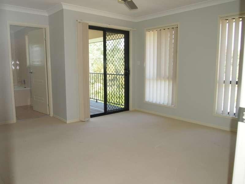 1/1 MacDonald Avenue, Upper Coomera QLD 4209