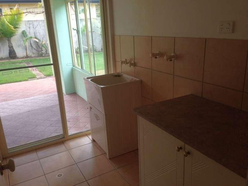 6 Herington Close, Arundel QLD 4214