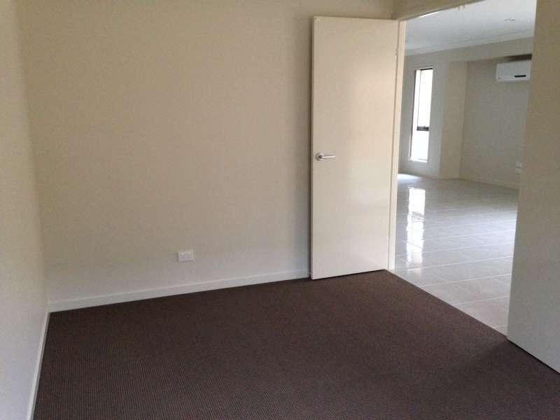 15 Moonlight Lane, Coomera QLD 4209