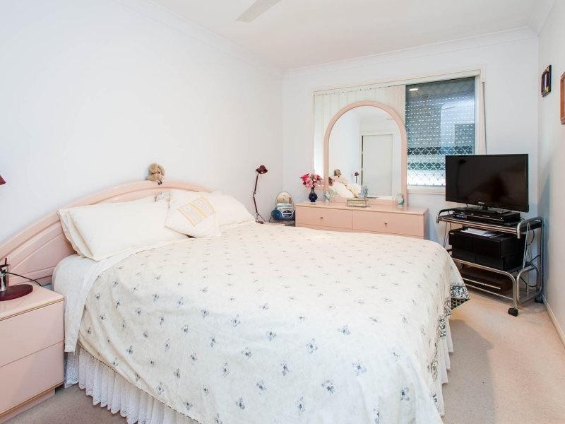 5 Grand Canal Way, Runaway Bay QLD 4216